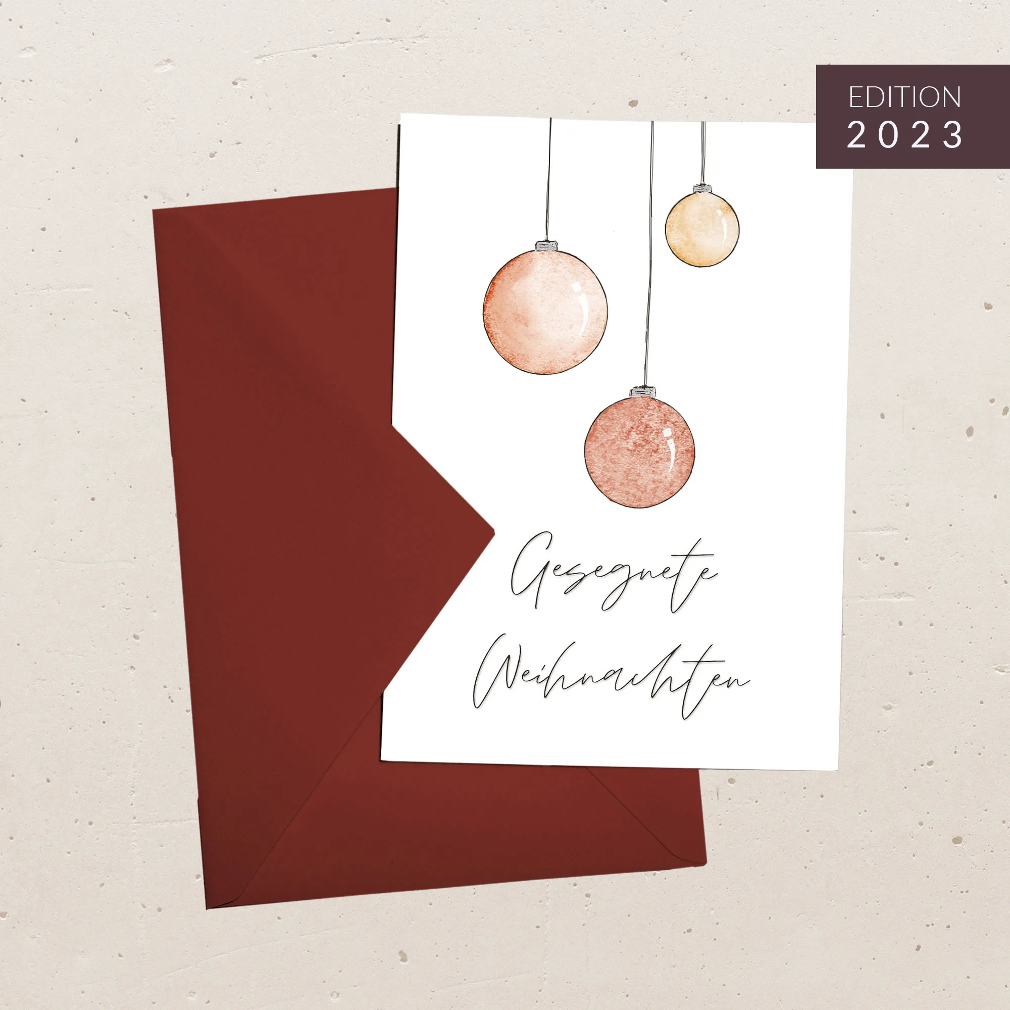 UK Greetings Weihnachtskarte Für Enkelin – Mit Goldfolie, Geschenk- Und Kugeldesign, Inkl. Umschlag